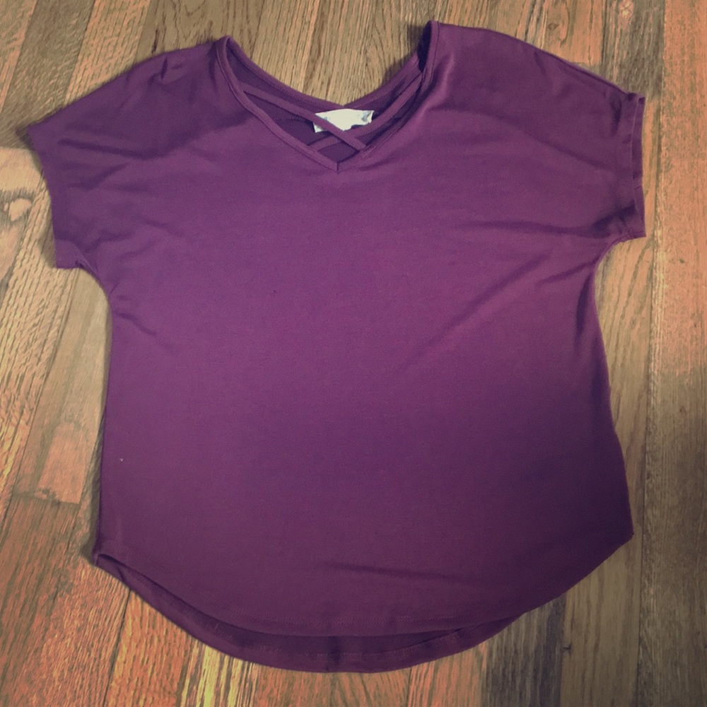 Short sleeve criss cross shirt👚